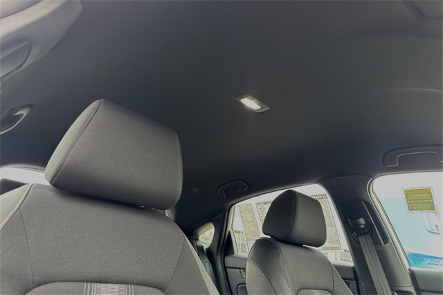 Vehicle image 19 of 31