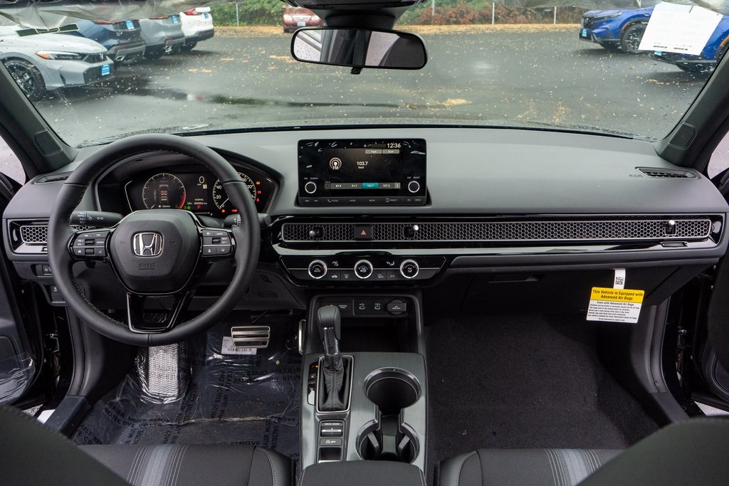 Vehicle image 17 of 27
