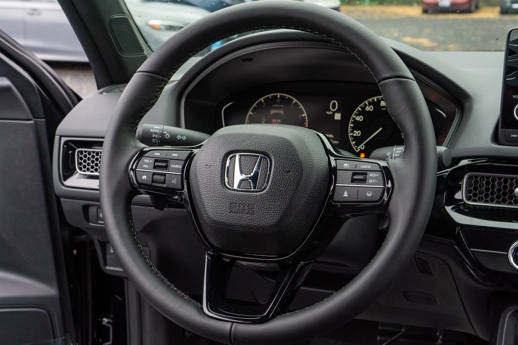 Vehicle image 18 of 27