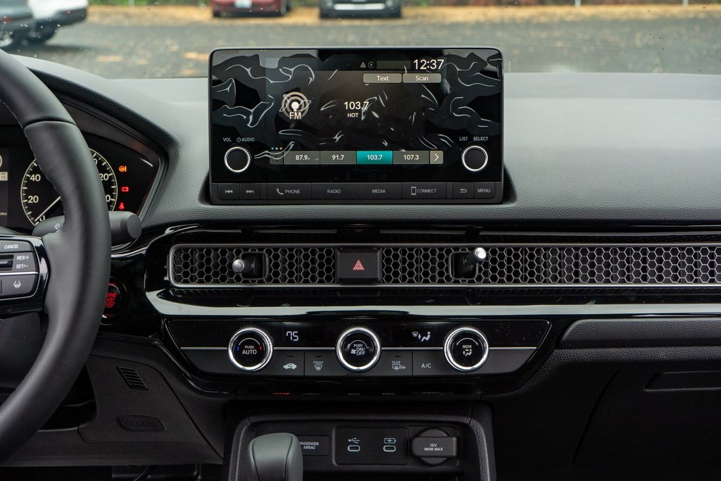 Vehicle image 19 of 27