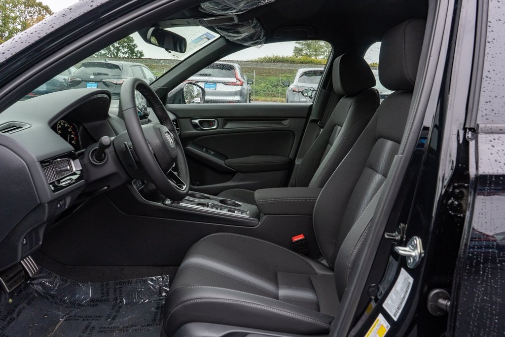 Vehicle image 21 of 27
