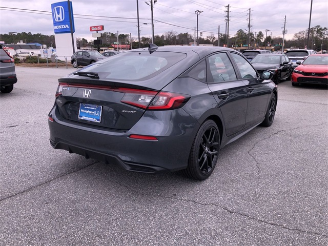 Vehicle image 4 of 14