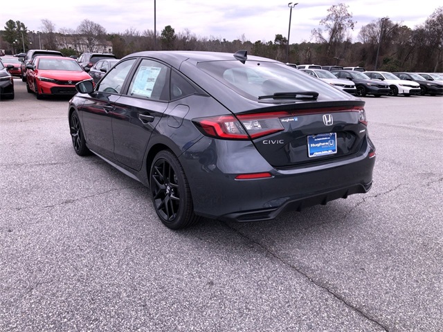 Vehicle image 5 of 14