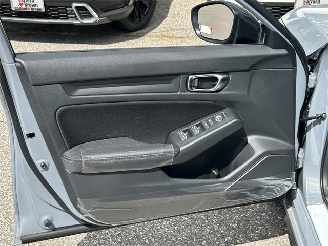 Vehicle image 20 of 30