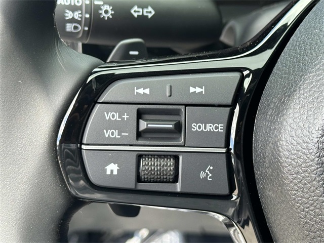 Vehicle image 16 of 30