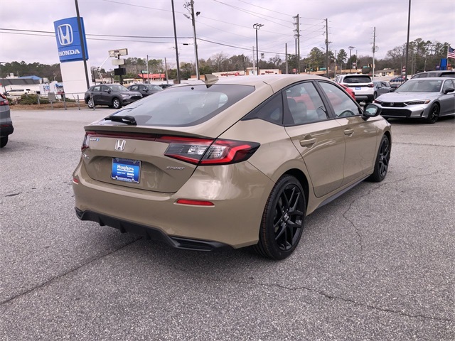 Vehicle image 4 of 14
