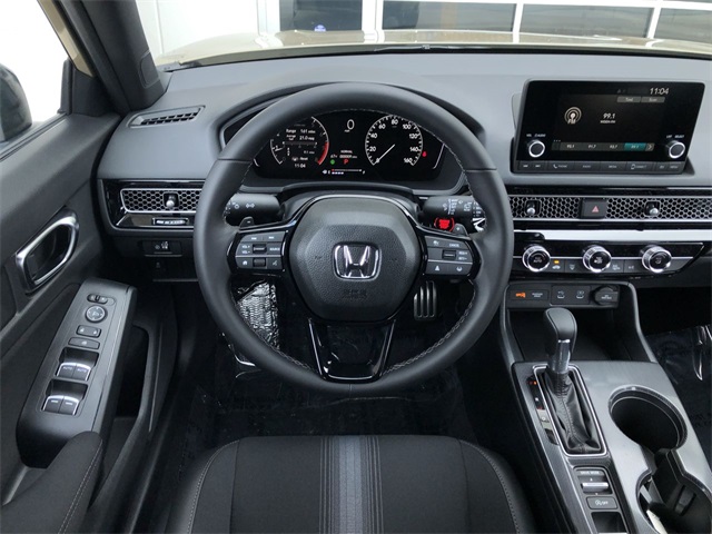Vehicle image 8 of 14