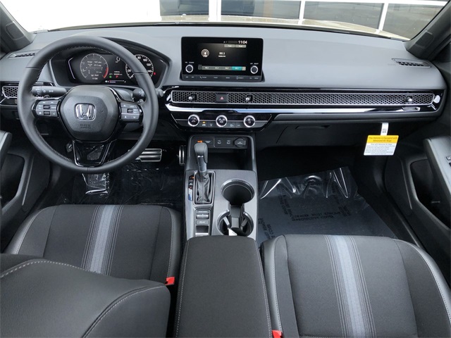 Vehicle image 7 of 14