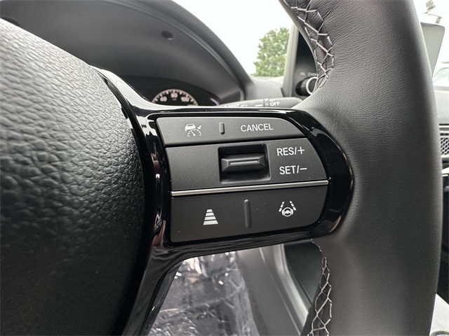 Vehicle image 22 of 31
