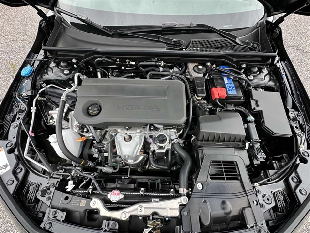 Vehicle image 8 of 31