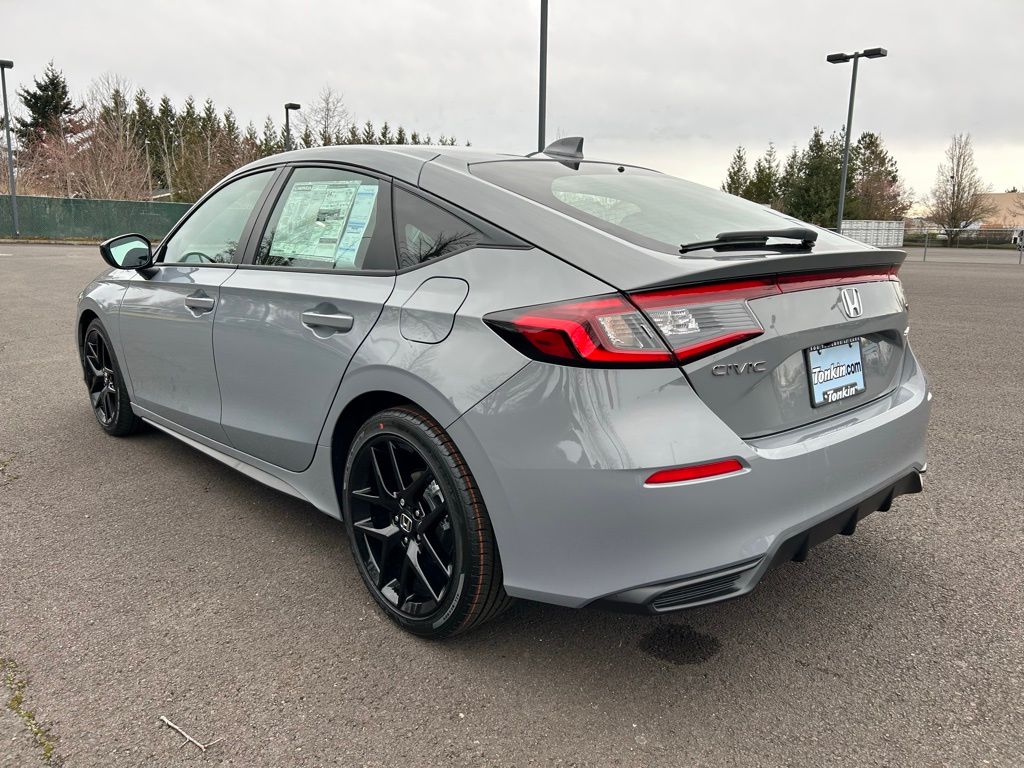 Vehicle image 7 of 28