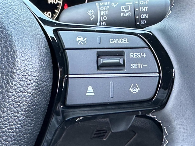 Vehicle image 16 of 30