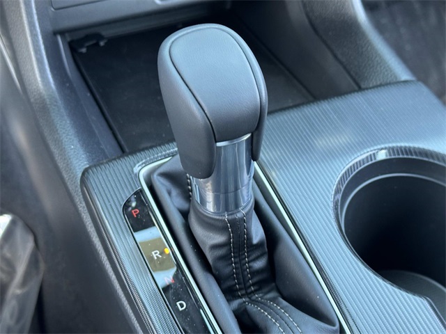 Vehicle image 12 of 30