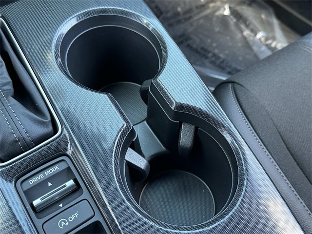 Vehicle image 14 of 30