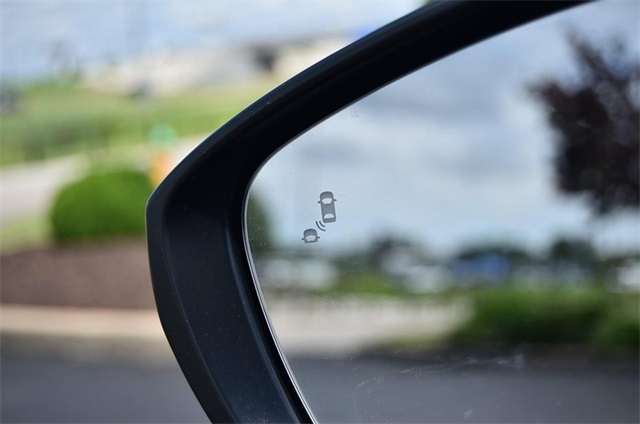 Vehicle image 23 of 23