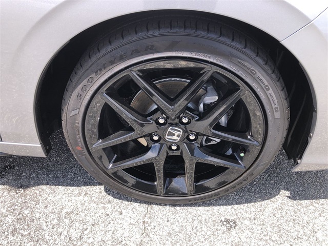 Vehicle image 7 of 14