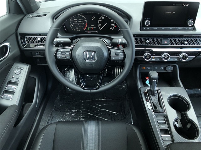 Vehicle image 13 of 14