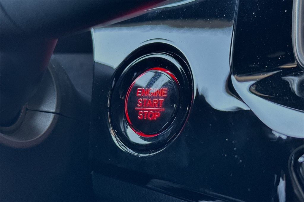 Vehicle image 23 of 31