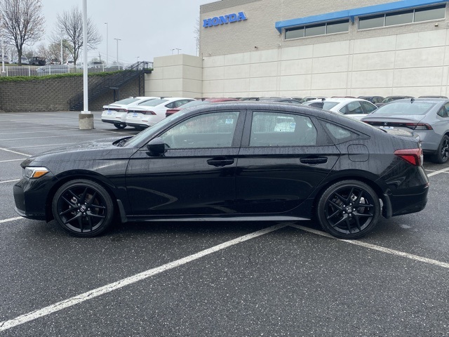Vehicle image 2 of 35