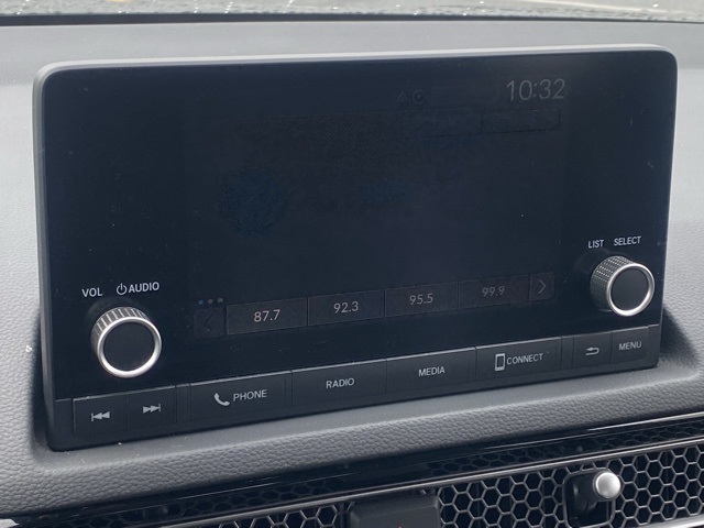 Vehicle image 20 of 35