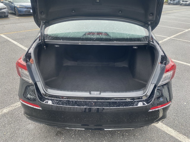 Vehicle image 9 of 35