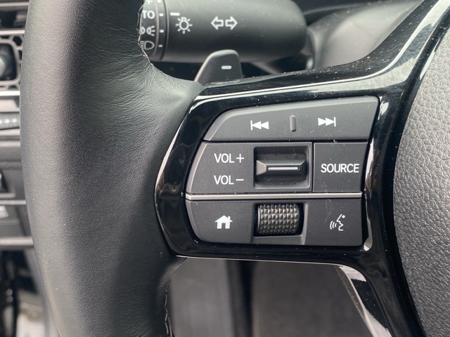 Vehicle image 16 of 35