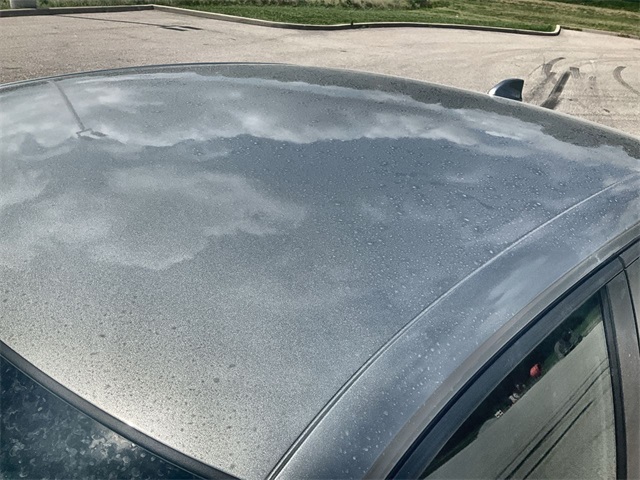Vehicle image 28 of 48