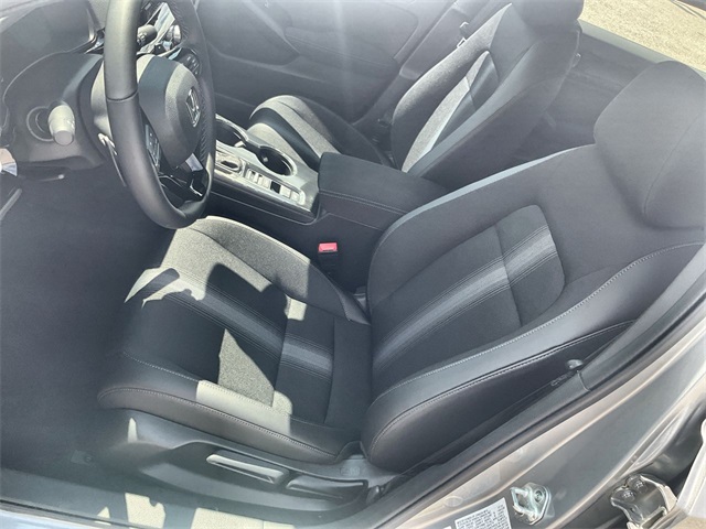 Vehicle image 18 of 48