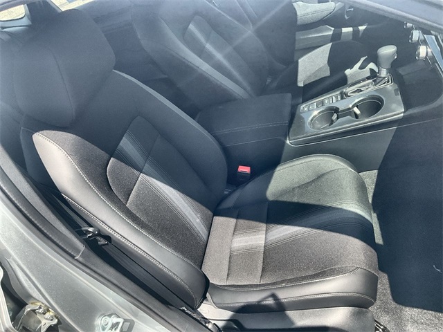 Vehicle image 31 of 48