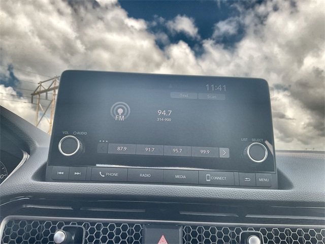Vehicle image 23 of 48