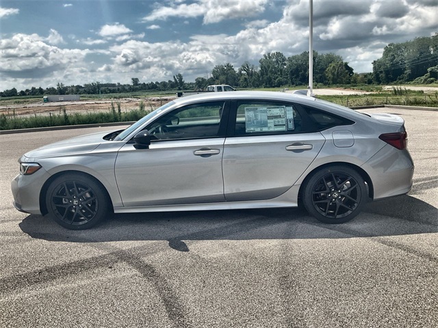 Vehicle image 15 of 48
