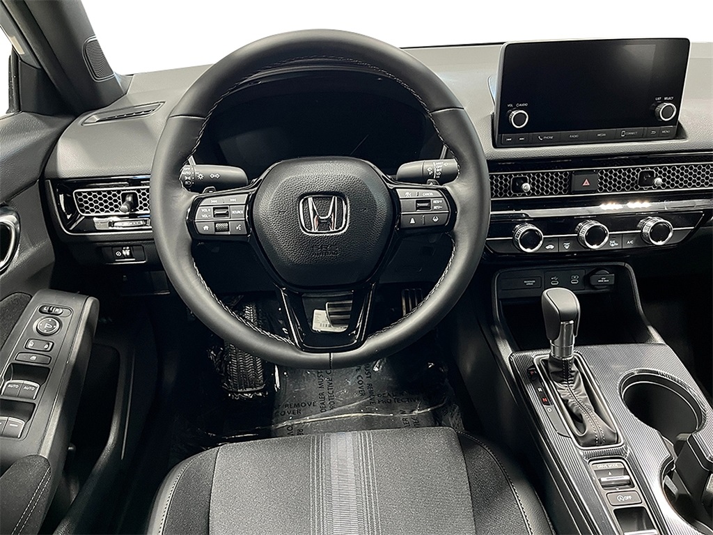 Vehicle image 16 of 24