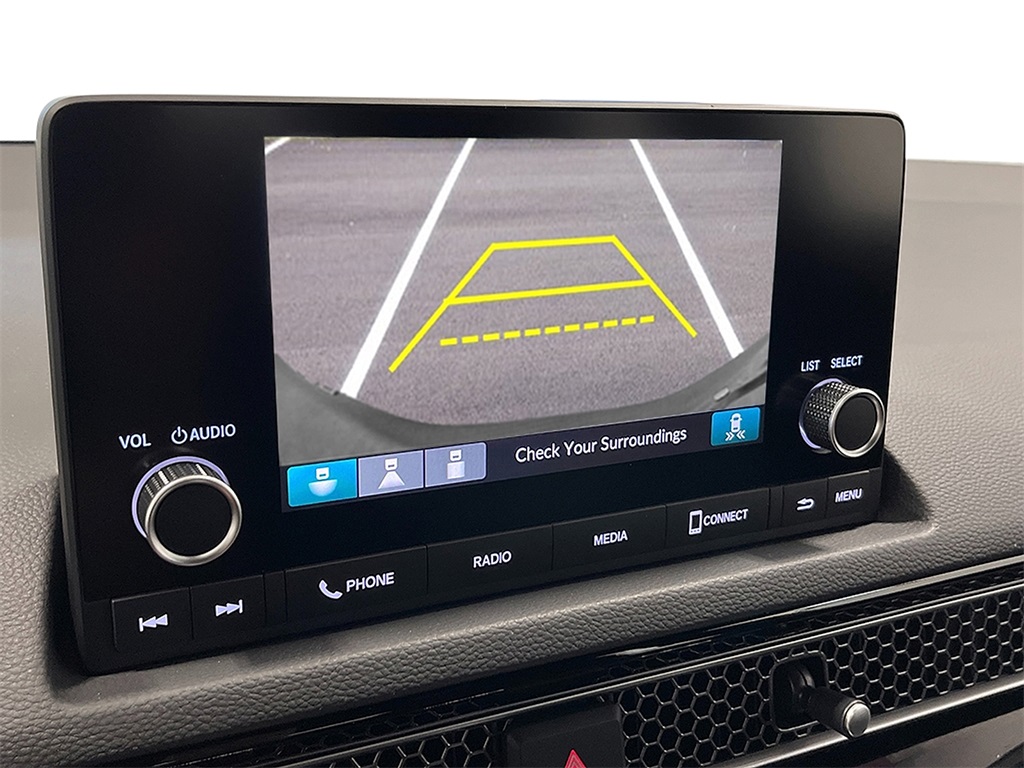 Vehicle image 18 of 24