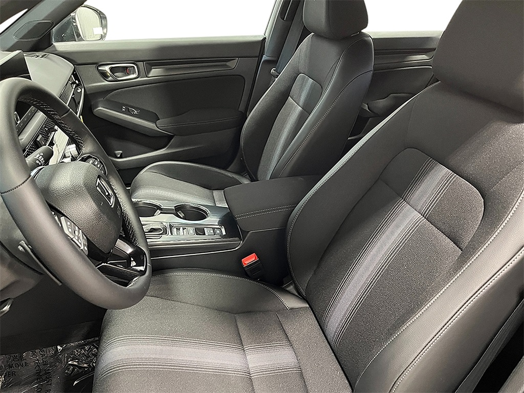 Vehicle image 12 of 24