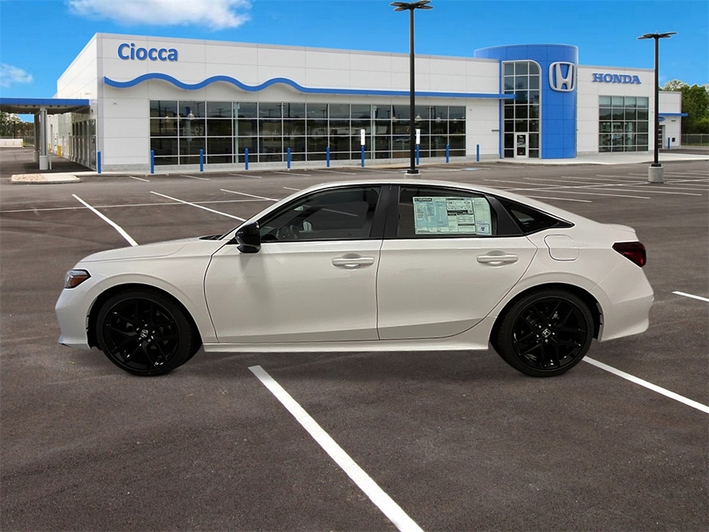 Vehicle image 8 of 24