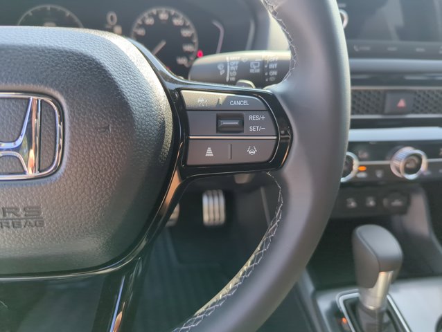 Vehicle image 16 of 29