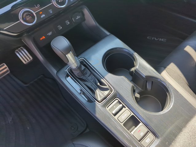 Vehicle image 19 of 29