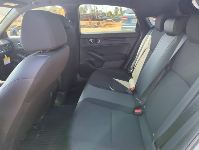 Vehicle image 11 of 29