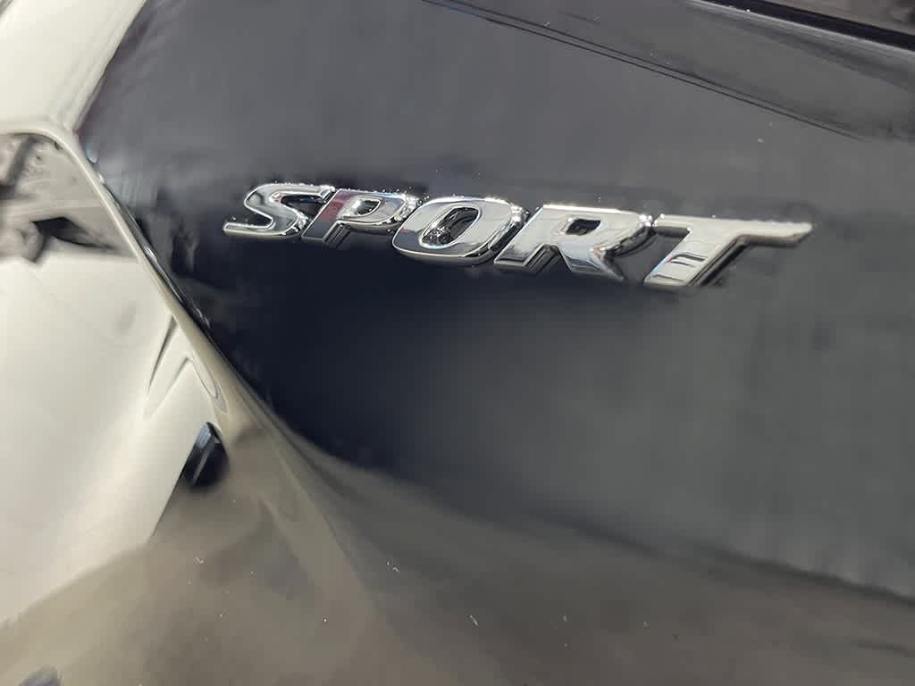 Vehicle image 20 of 25