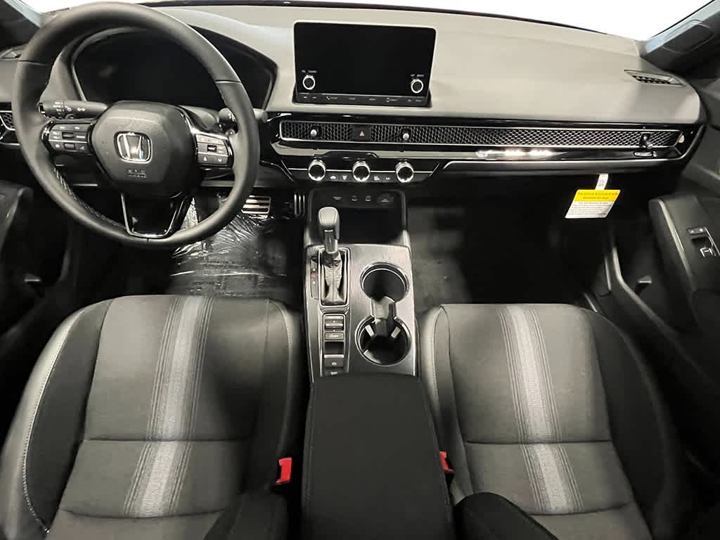 Vehicle image 15 of 25