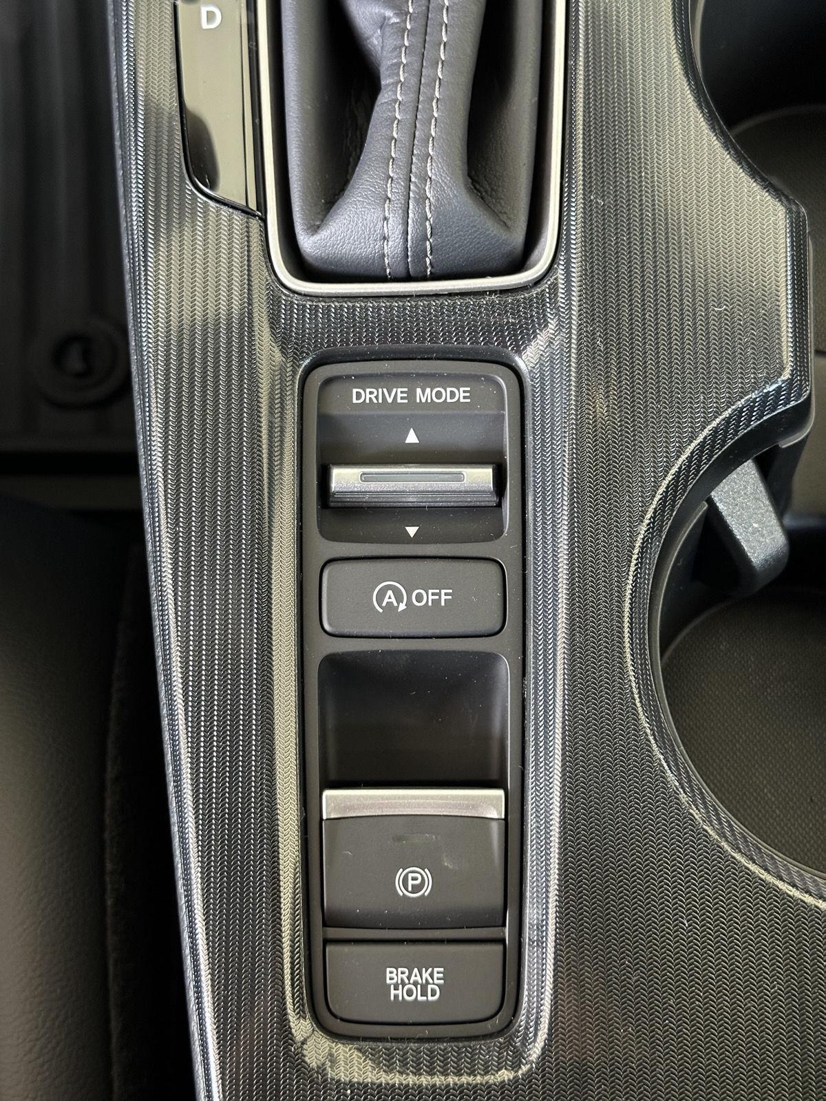Vehicle image 27 of 29