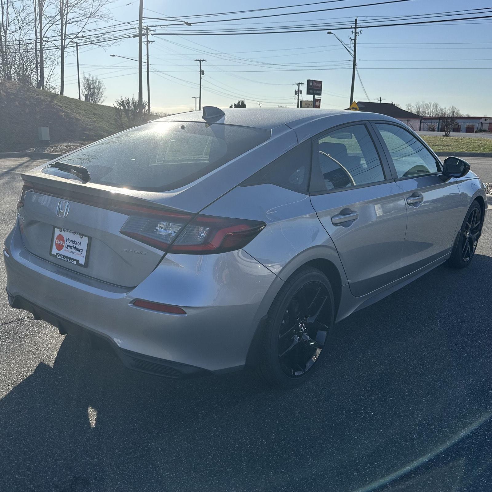 Vehicle image 5 of 29