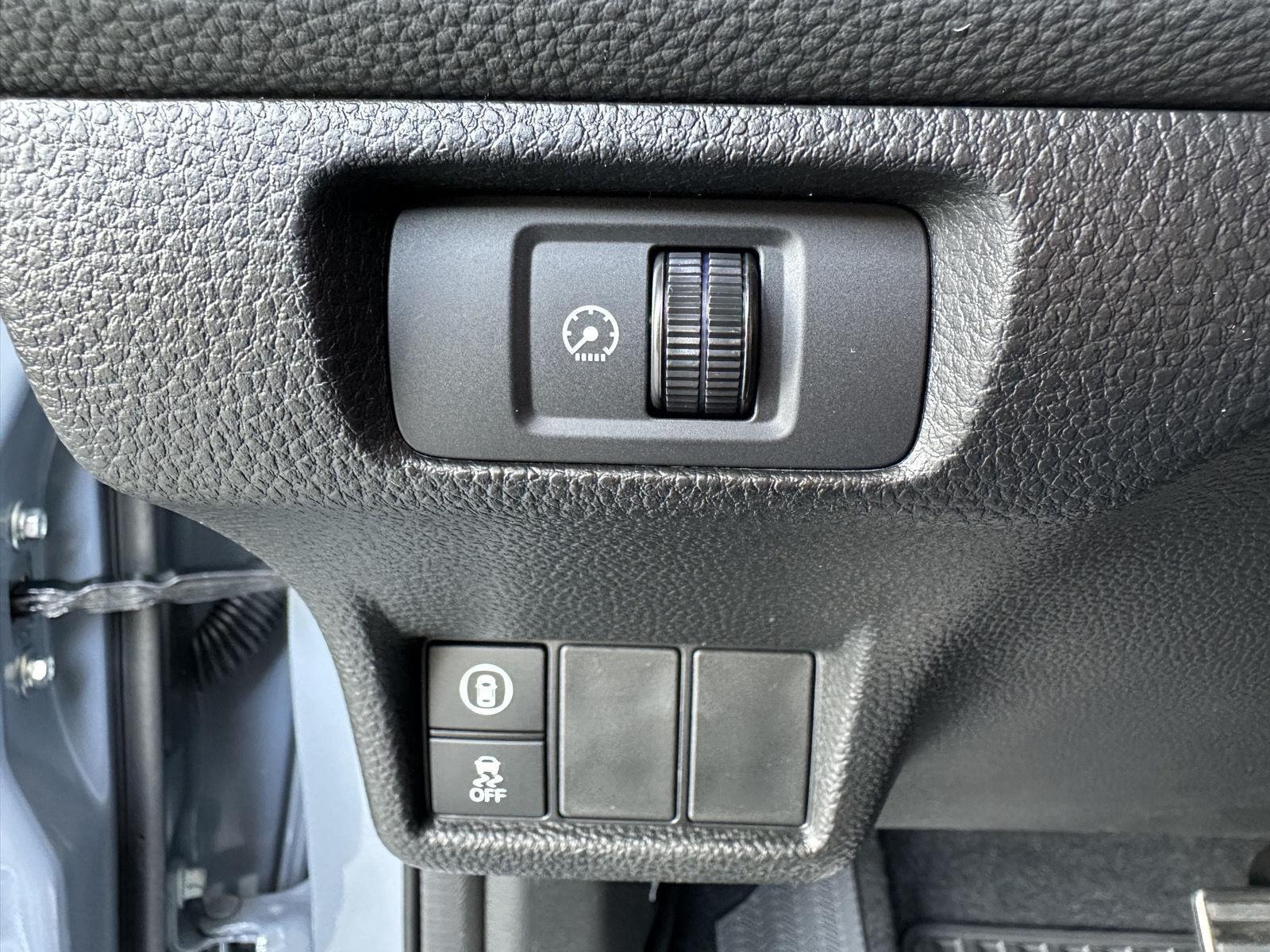 Vehicle image 16 of 29