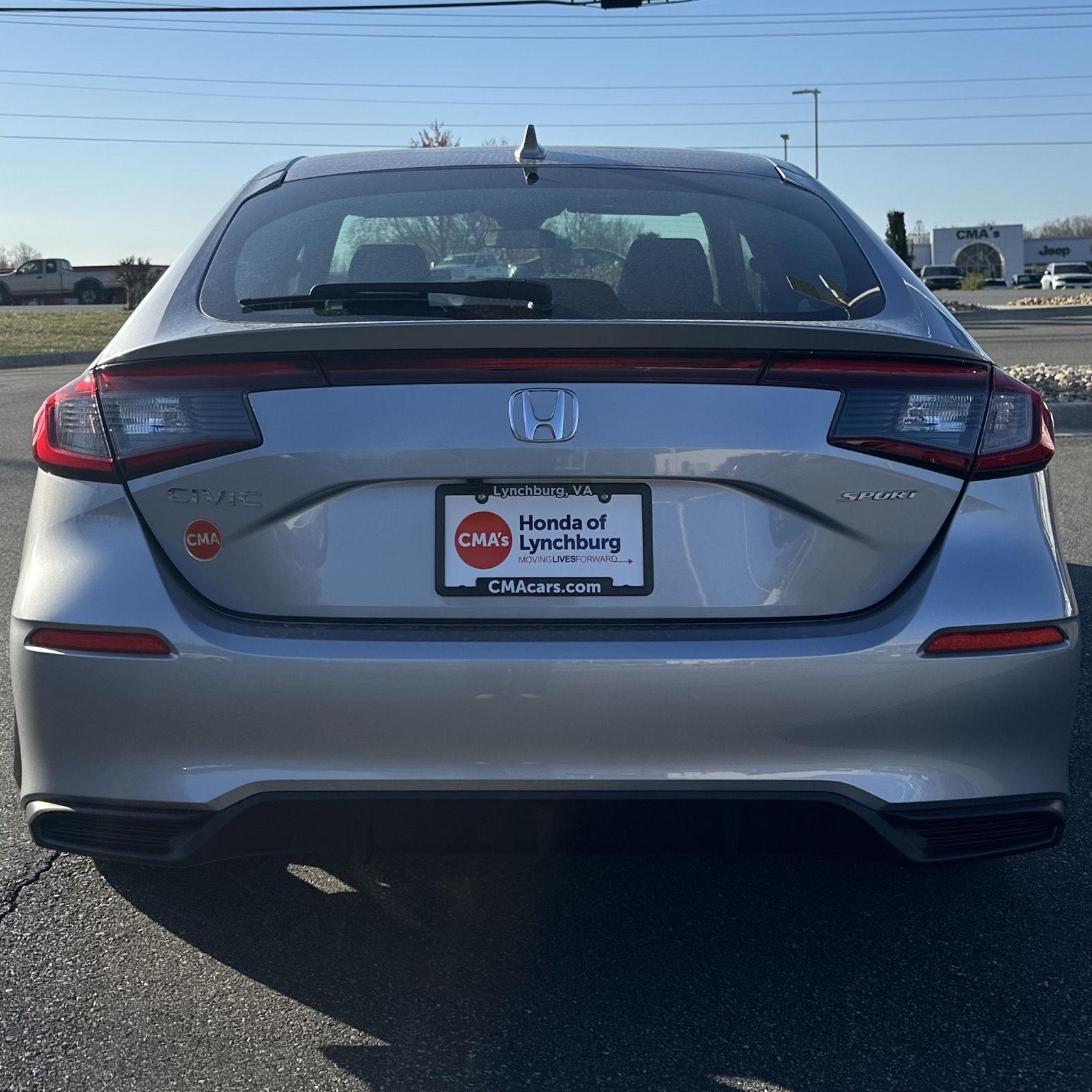 Vehicle image 6 of 29