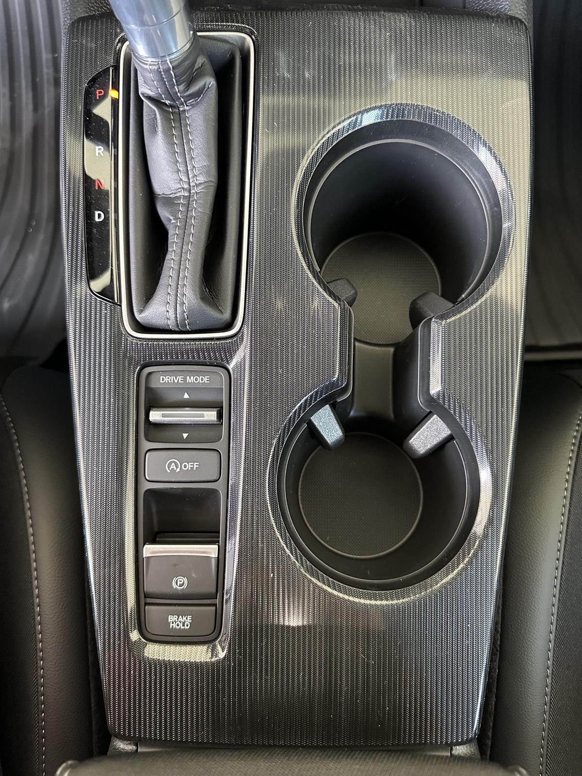 Vehicle image 26 of 29
