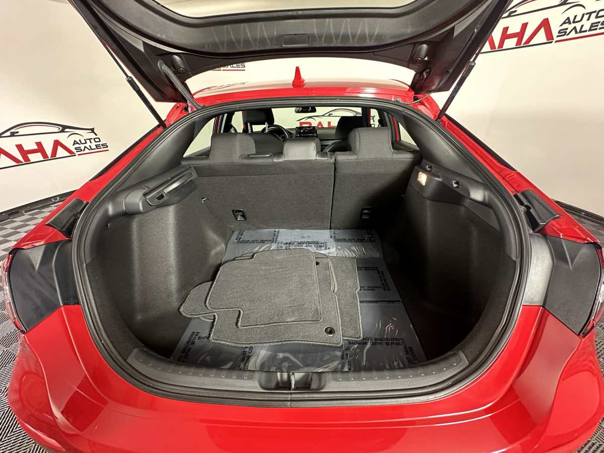 Vehicle image 20 of 43