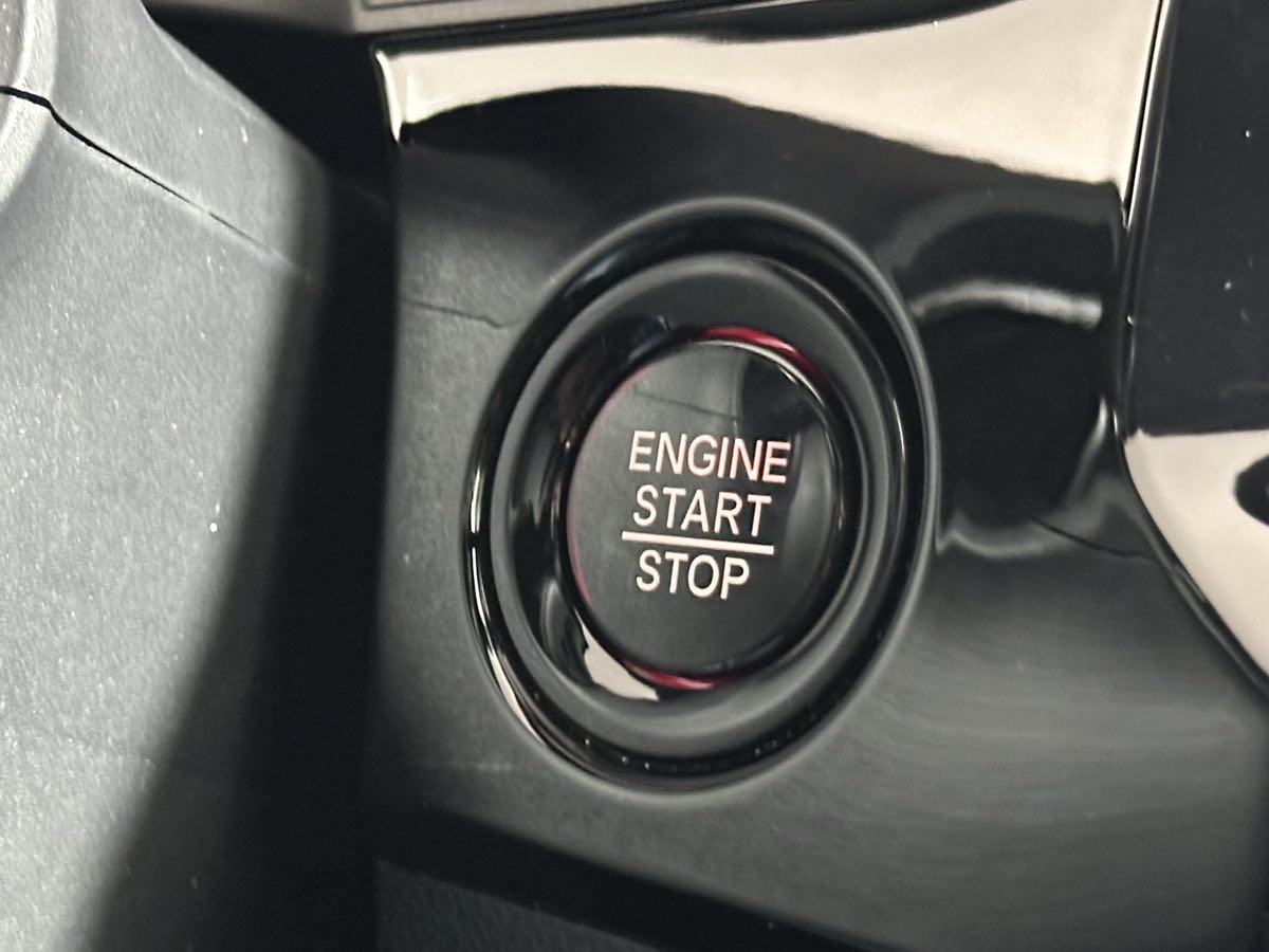 Vehicle image 36 of 43