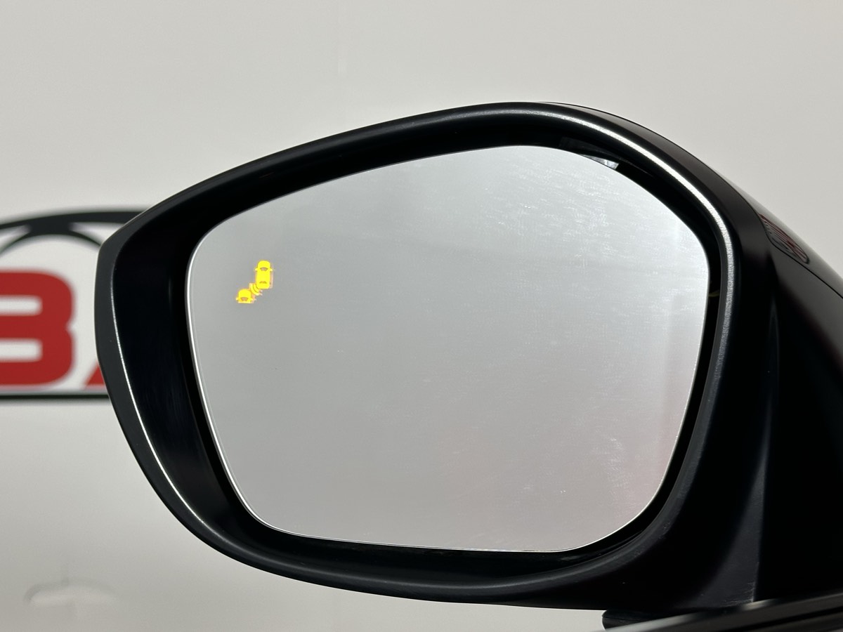 Vehicle image 42 of 43
