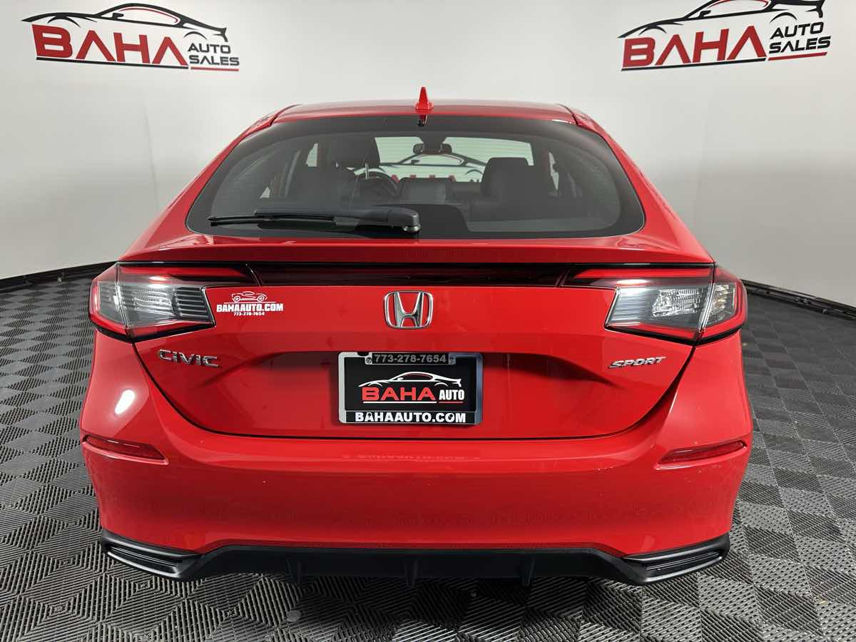 Vehicle image 11 of 43