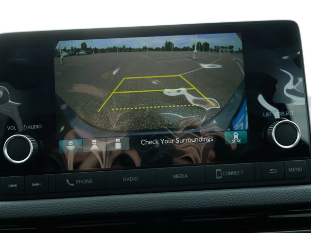 Vehicle image 9 of 10